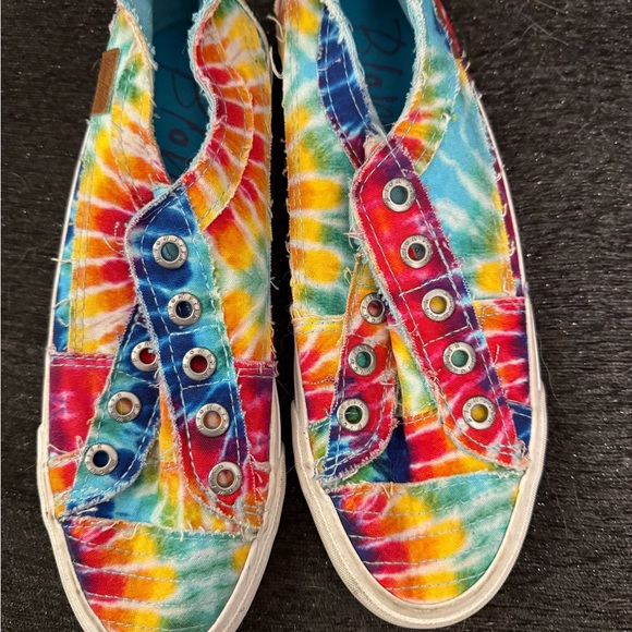 Colorful Tie-Dye Women's Sneakers - Picture 1 of 2